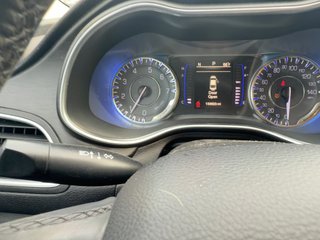 2015 Chrysler 200 Limited - Interior Instrument Cluster / Odometer Image
